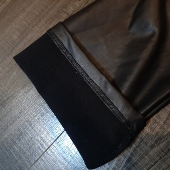 Design Lab Faux Leather Straight Fit Cropped Ankle Pants Stretch Lined 5 Pocket - Picture 14 of 14